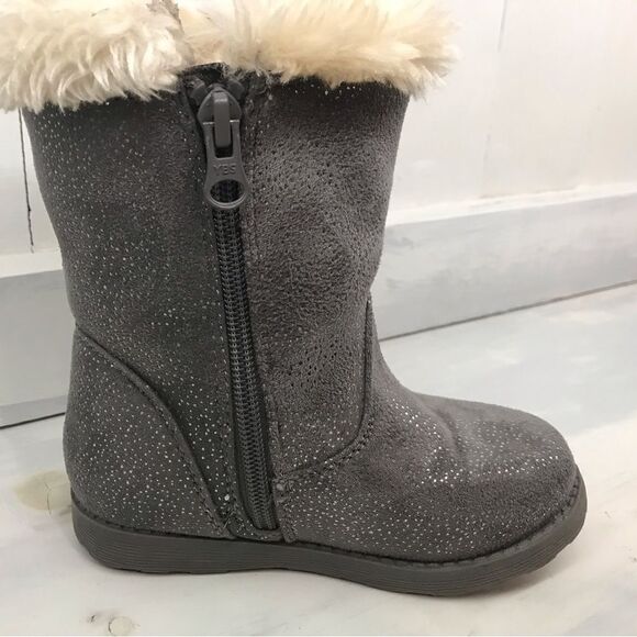 Cat & Jack Boots with Fur - Picture 3 of 10